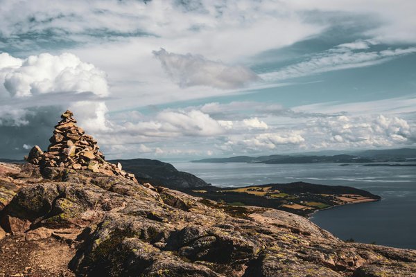 Discover your perfect getaway: finding motorsport-ready accommodations in the isle of man